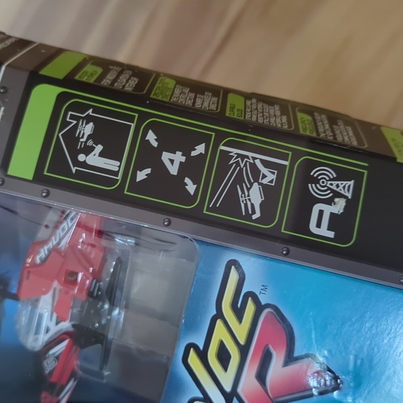 New Air Hogs remote helicopter - Picture 3 of 4